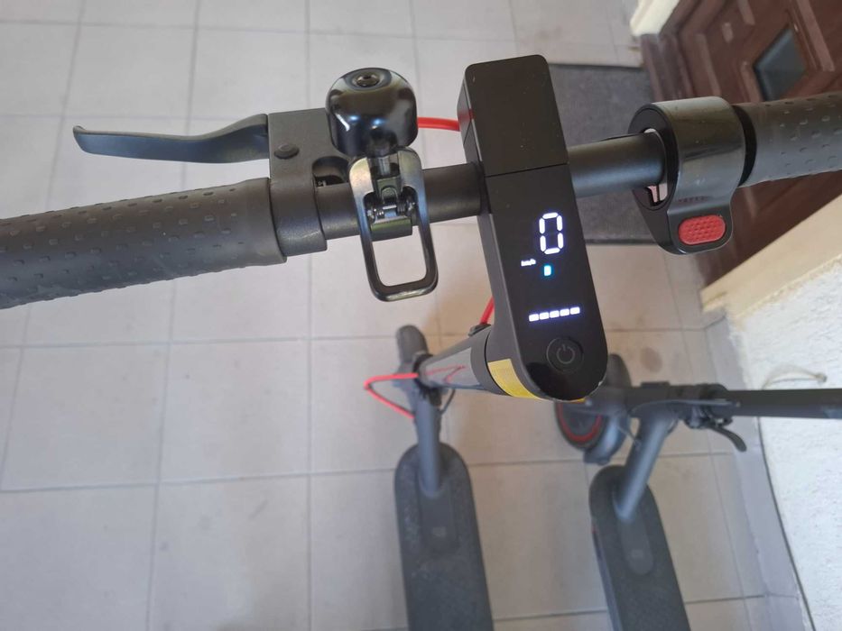 2 trotinete electrice XIAOMI  PRO 2 fabricatie 2021 luna 4