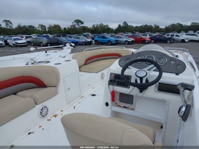 Катер 2016 года HURRICANE