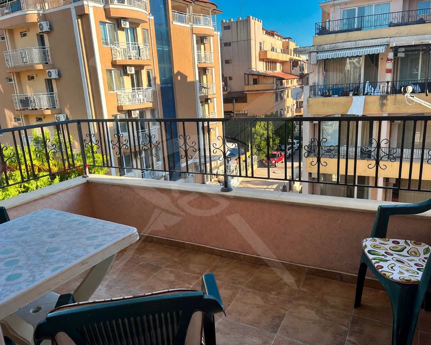 Продава се Двустаен апартамент в к.к. Слънчев бряг - 64 кв.м за 1094 €/кв.м - Снимка #3