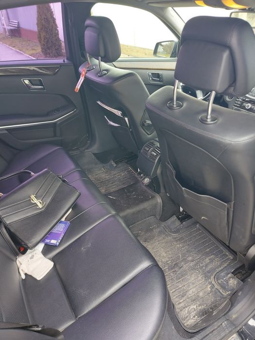 Vând Mercedes w212 an 2010 motor 2,2 preț 6500 euro sau la schimb 7000