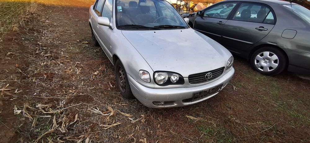 Piese din Dezmembrari pentru Toyota Corolla 1.4 vvti E10 2000