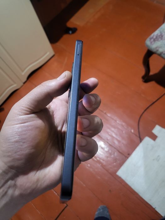 Срочно продам телефон