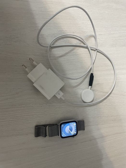 Смарт часы Apple watch 4