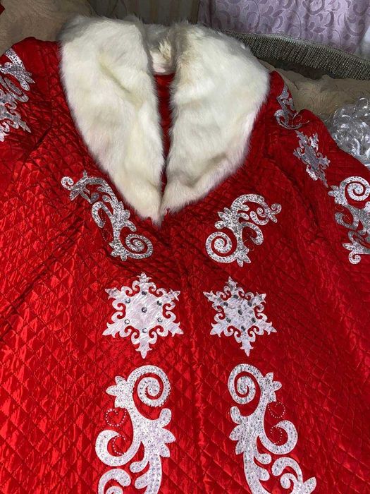 Костюмы  Деда Мороза И Снегурочки аренда