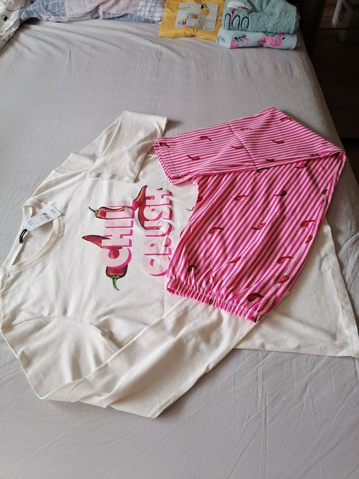 Дамски пижами, размер Л, нови