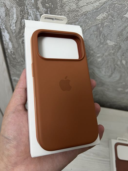 Оригинальный чехол IPhone 17 pro , orange