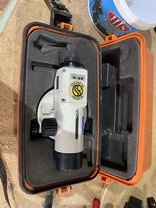 Оптичен нивелир nikon