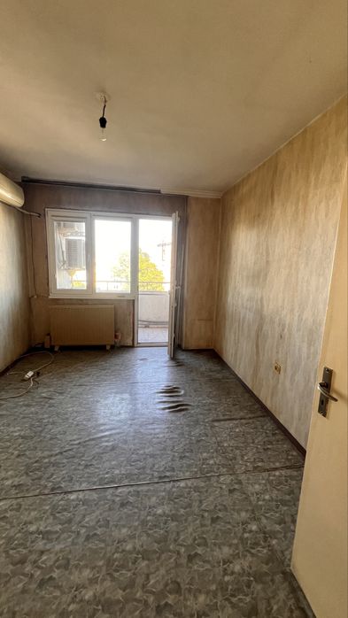 Продава се Тристаен апартамент в Пловдив, Въстанически - 65 кв.м за 1599 €/кв.м - Снимка #2