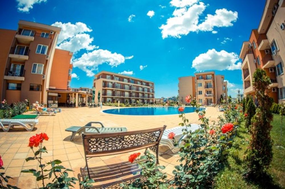 Продава се Двустаен апартамент в к.к. Слънчев бряг - 70 кв.м за 765 €/кв.м - Снимка #10