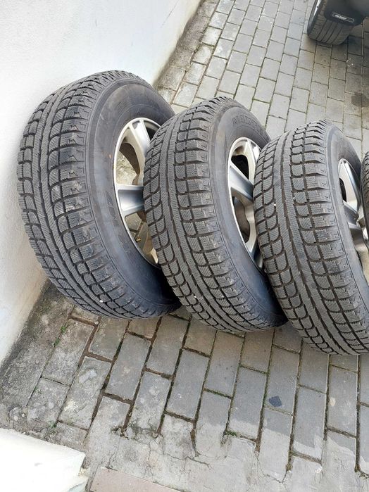 Vand cauciucuri noi + jante eliaj Kia,Hyundai e.t.c.