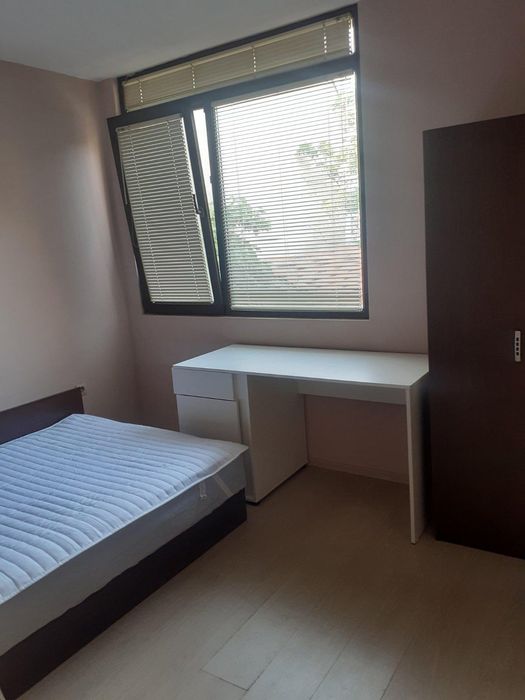 Дава се под наем Тристаен апартамент в Пловдив, Център - 95 кв.м за 425 € - Снимка #3