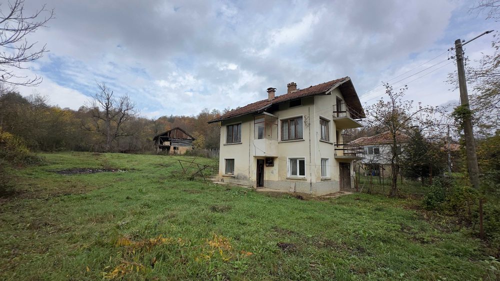 Продава се Къща в с. Новаковци, Област Габрово - 108 кв.м за 253 €/кв.м - Снимка #1