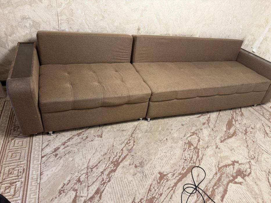 Продам диван в хорошем состоянии