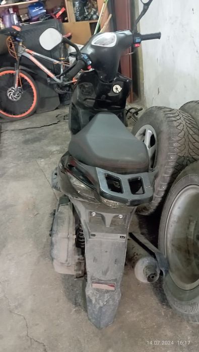 Продаю скутер 125 куб