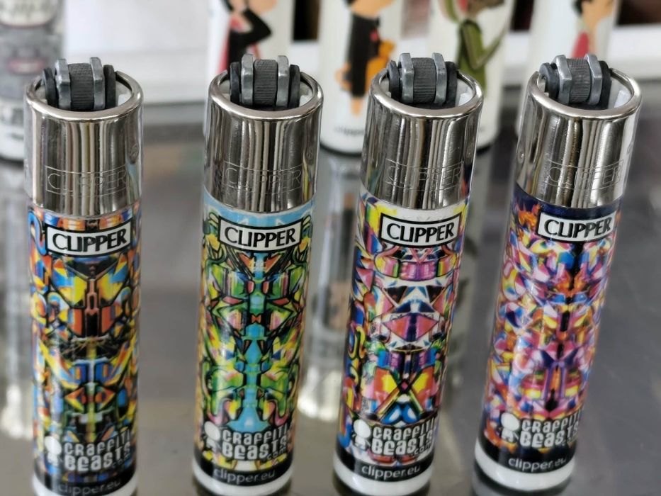 Големи запалки clipper