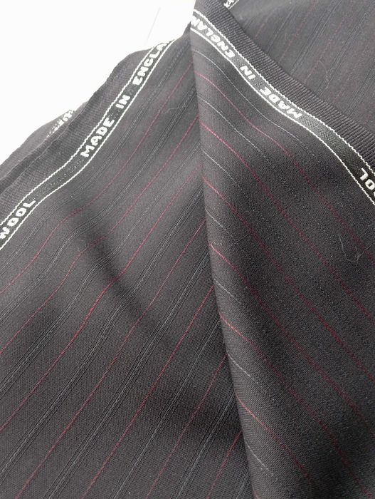 Ткань 100%  английская шерсть