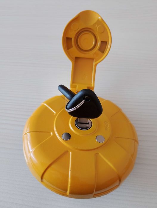 Капачка за резервоар за багер Волво -чисто нова