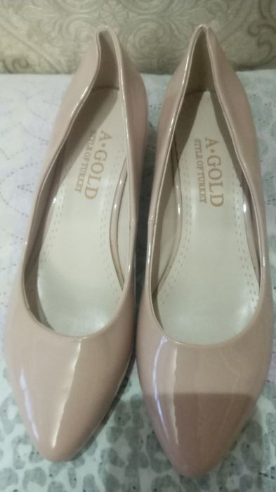 Продам женский обуви