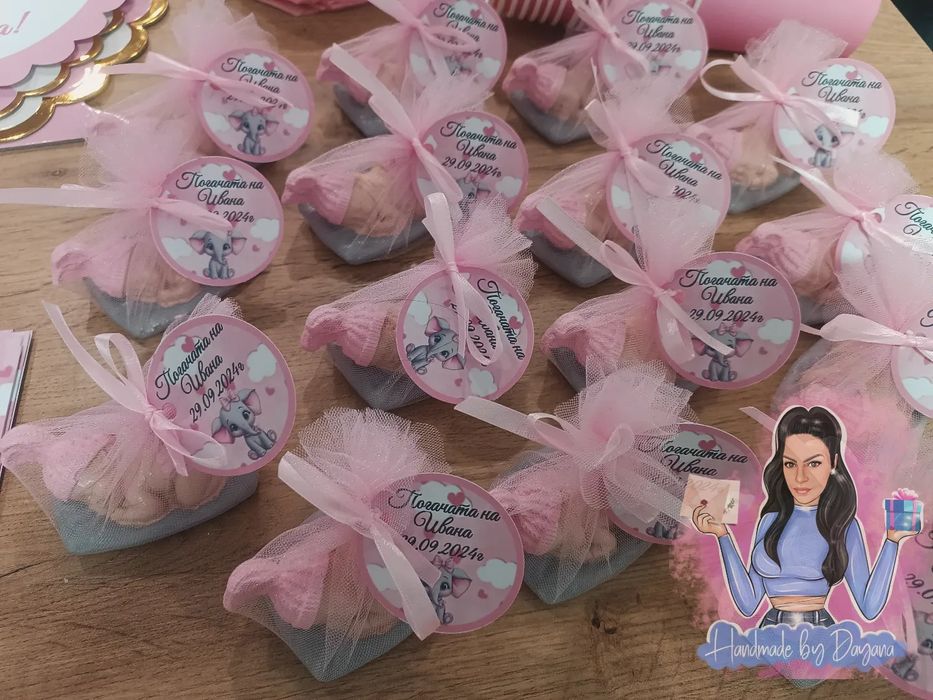 Подаръчета за гости - голямо разнообразие от модели.