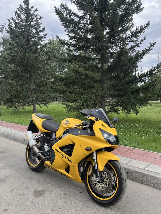 Honda CBR929RR fireblade