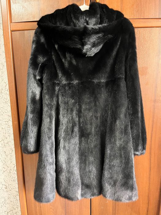 Продам натуральную шубу