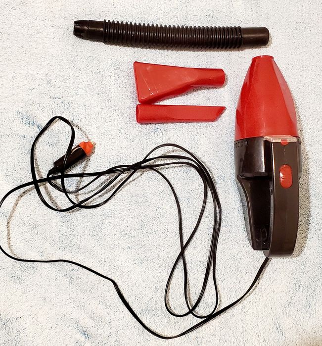 Aspirator auto cu furtun