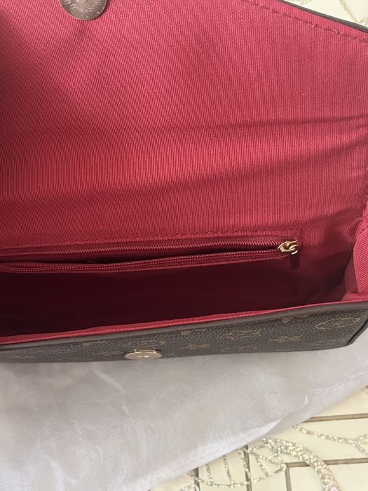 красивая и вместительная сумочка