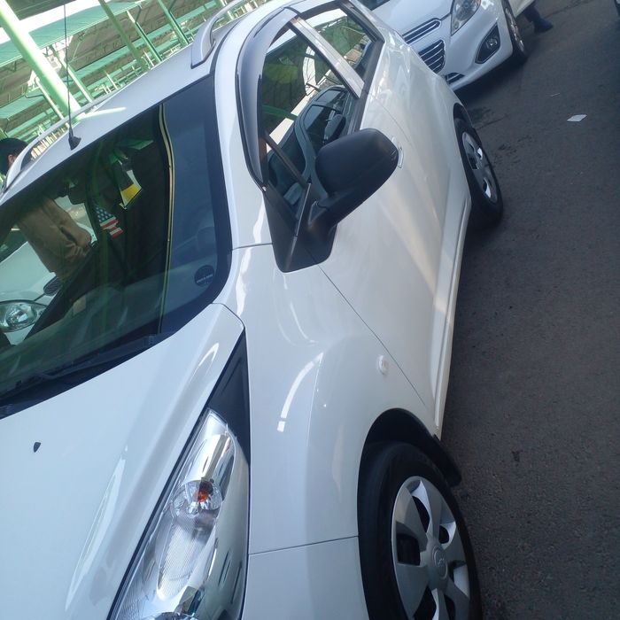 Spark oq 2010 aftomat 1 mator sastayena zo'r.birinchi qo'l kami bor