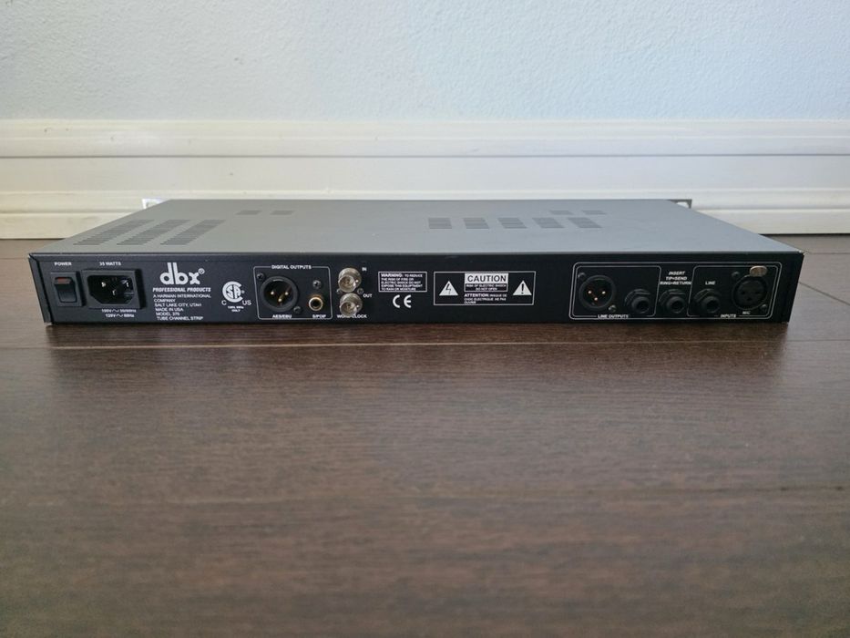 Предуселитель ламповый Dbx 376