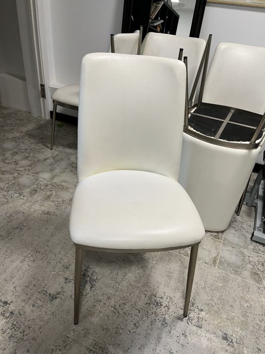 Продаются стулья б/у