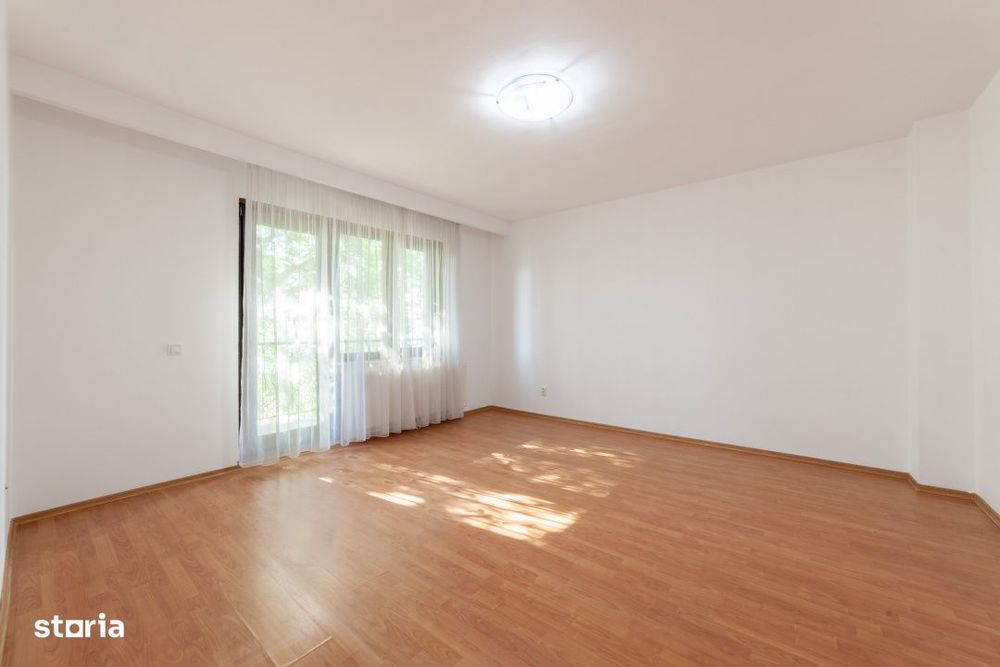 Casa spatioasa cu 8 camere - Pitesti - 0% Comision