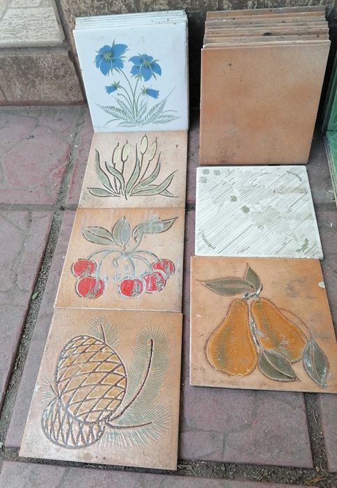 Фаянсови плочки 15х15 см, използвани