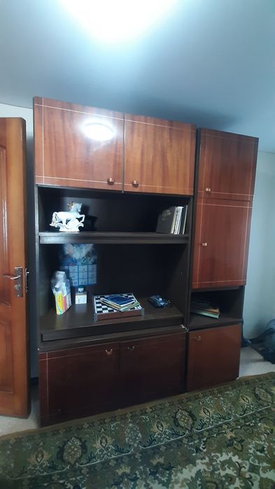 Продам мебель , гарнитуры , кровати .