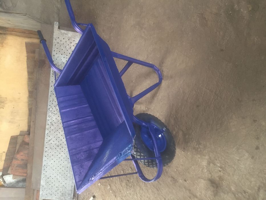 Qurilish va Uy-Ro'zg'or ishlari uchun aravalar Dastavka bor