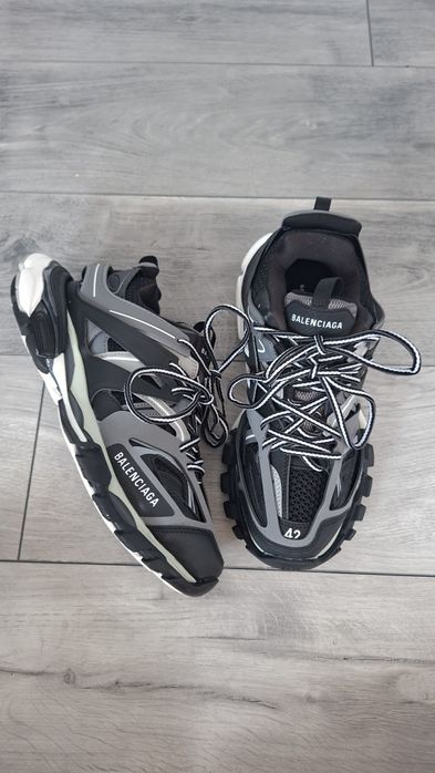 Balenciaga track gri