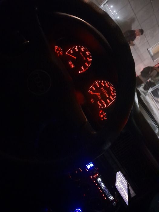 Продам ауди 80 б4
