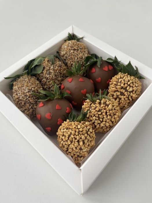 Клубника в шоколаде Алматы