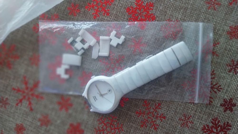 Продавам часовник Радо