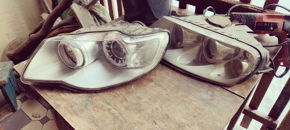 Продам Фары Туарег