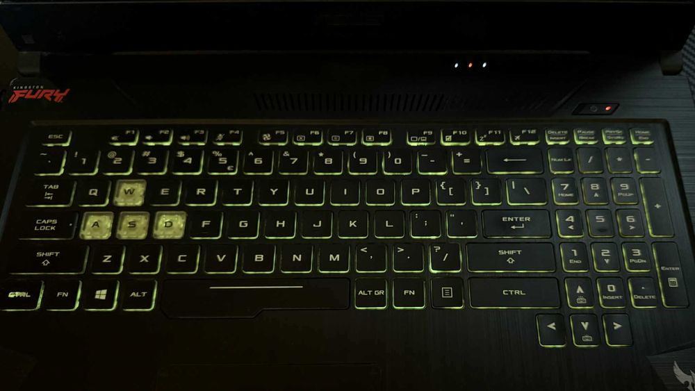 Asus Tuf F17 Gaming Laptop 32gb, 1 tb ssd + 500gb ssd m2