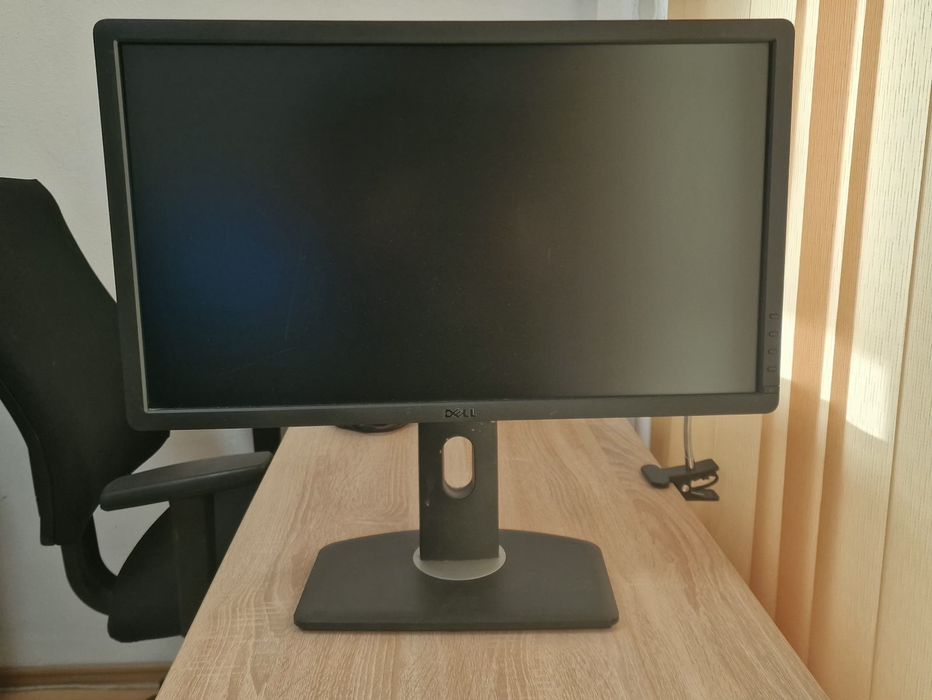 Monitor  LED Dell UltraSharp U2312HMt, 23 inci Full HD, Panel IPS