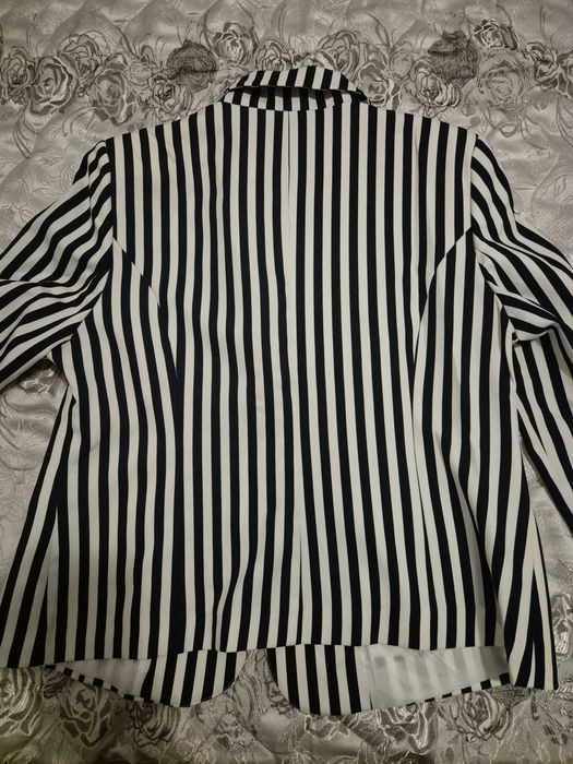 Сако и дънкова пола