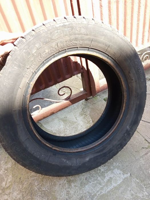 Продавам зимни гуми 175/65 r14 82t