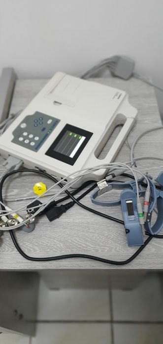 EKG Comen aparati yangi sastyani zor