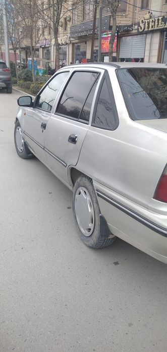 Нексия 1 сотилади