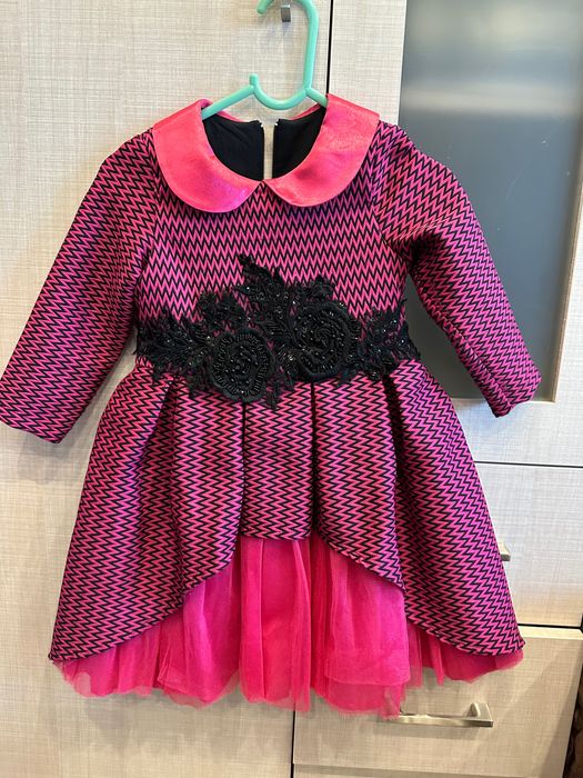 Детска рокля размер 98