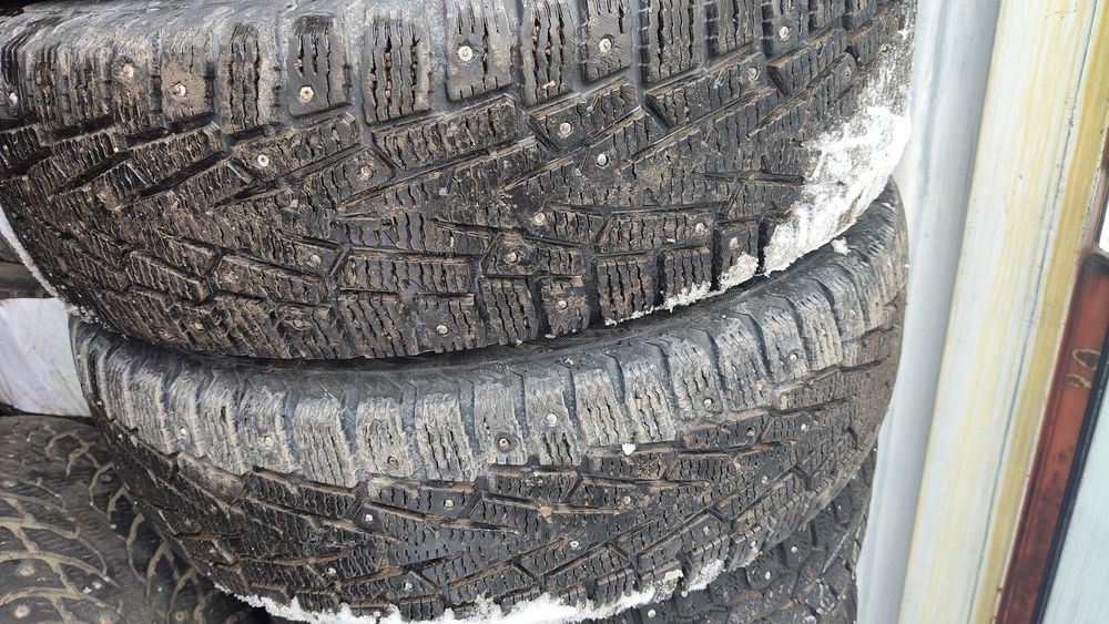 Две шины зима кордиант