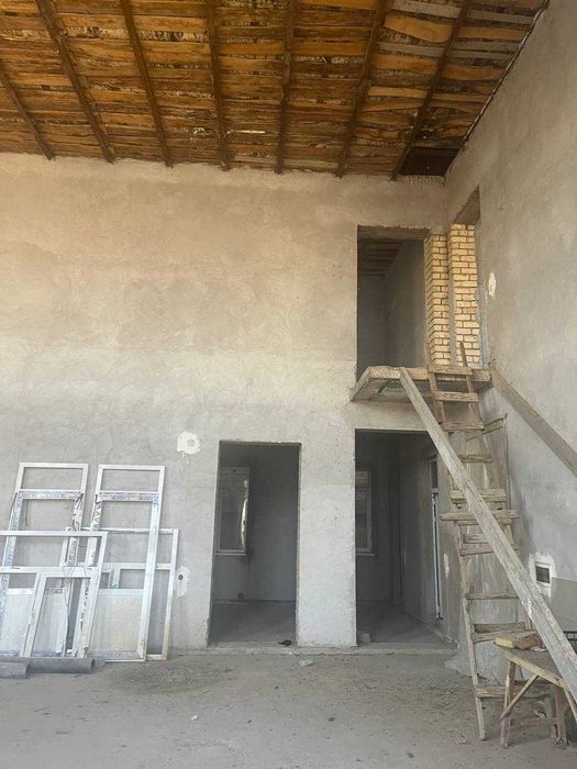 Продается участок с домом коробкой (12 соток) в центре Кибрая