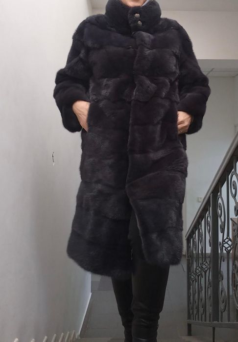 Продам Норковую шубу