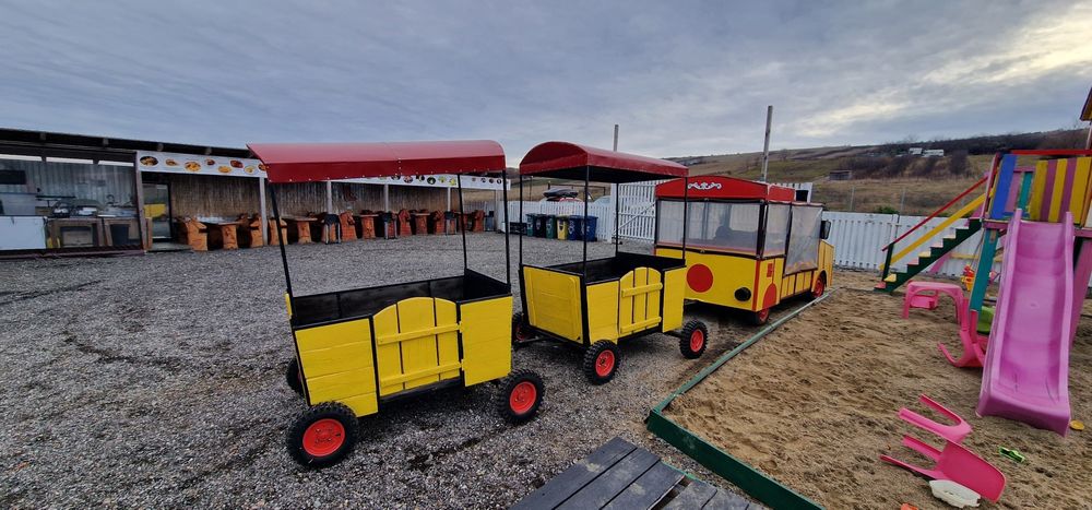 Vând trenuleț agrement